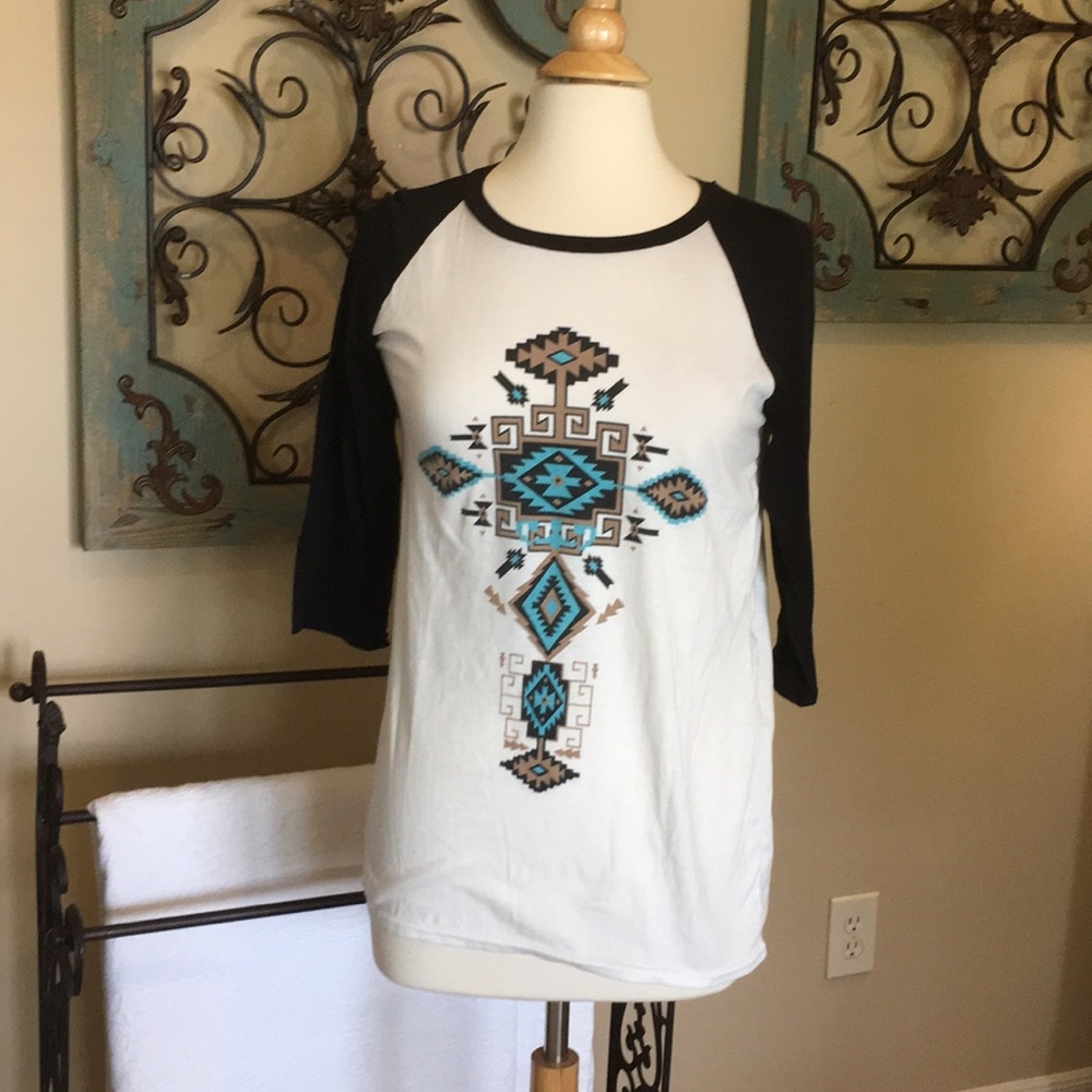3/4 Sleeve T Shirt with Aztec print. Size M.